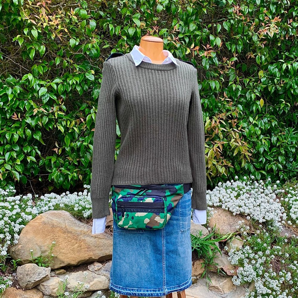 Lesportsac Camo Crossbody Sling Hip Pack Gem